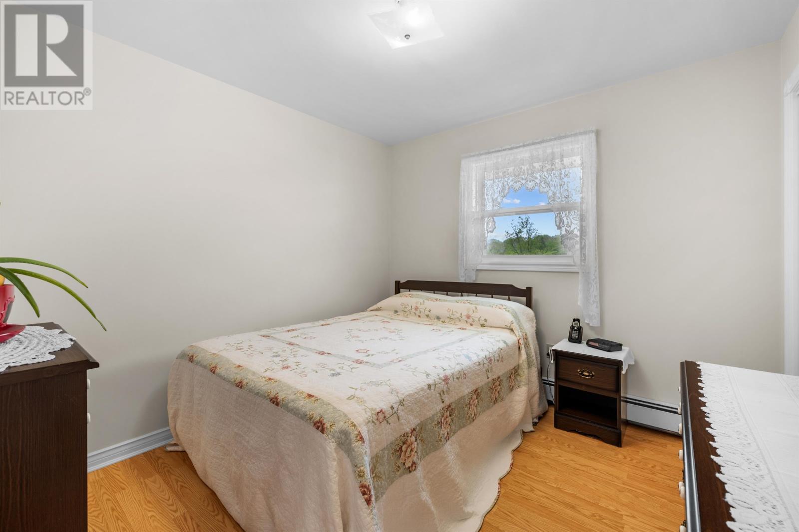 8 Oakland Drive - 18