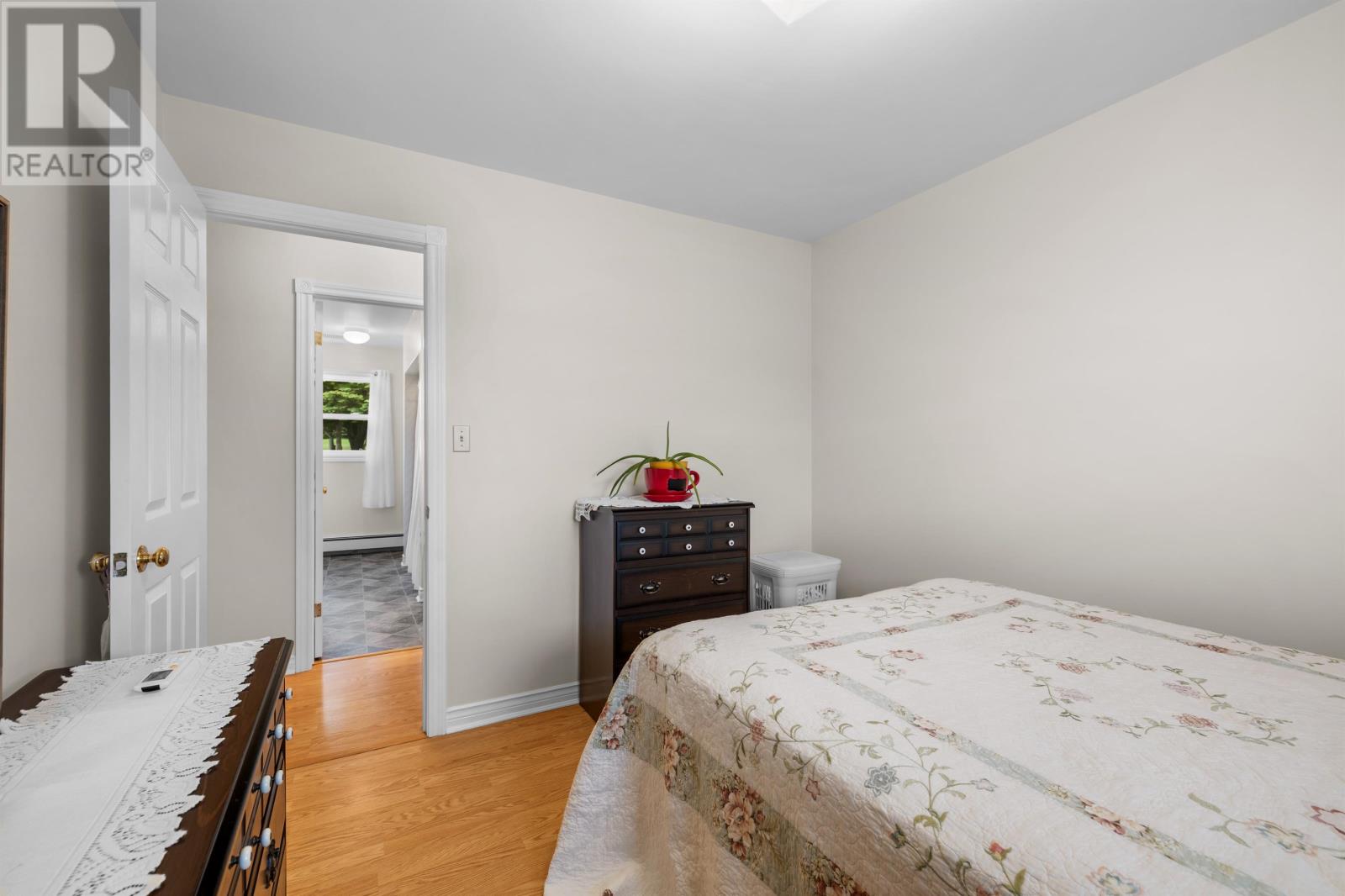 8 Oakland Drive - 19