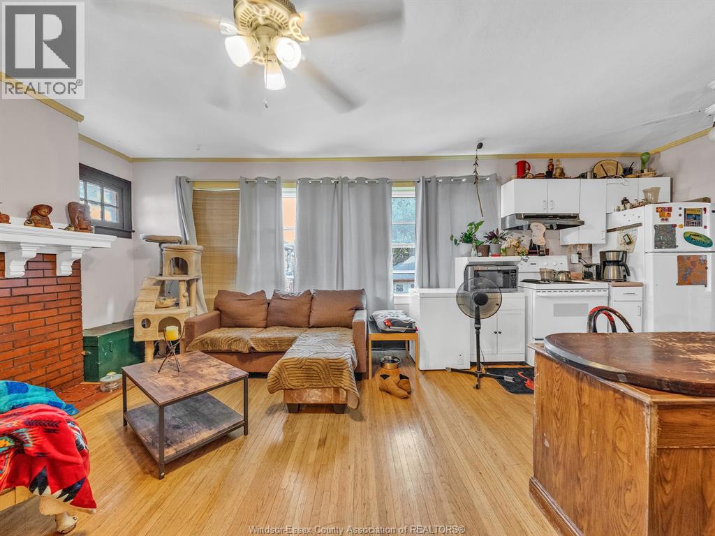 154-156 ELLIOTT STREET West - 15