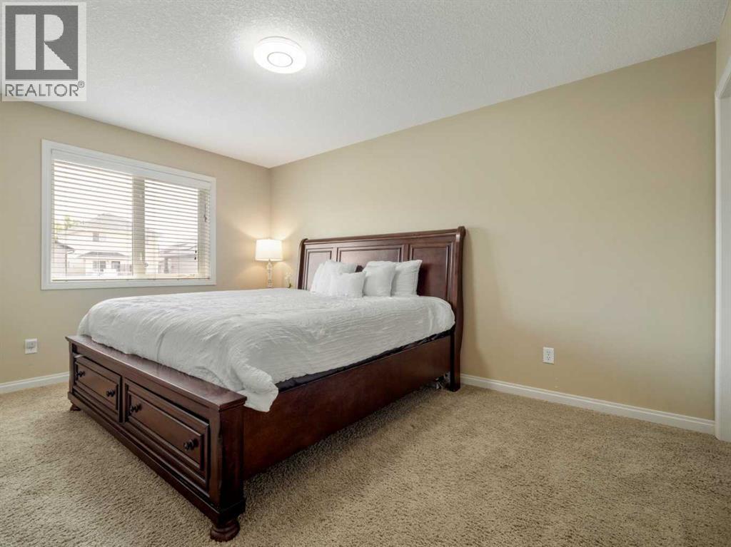 554 Margaret Sutherland Crescent N — photo 19