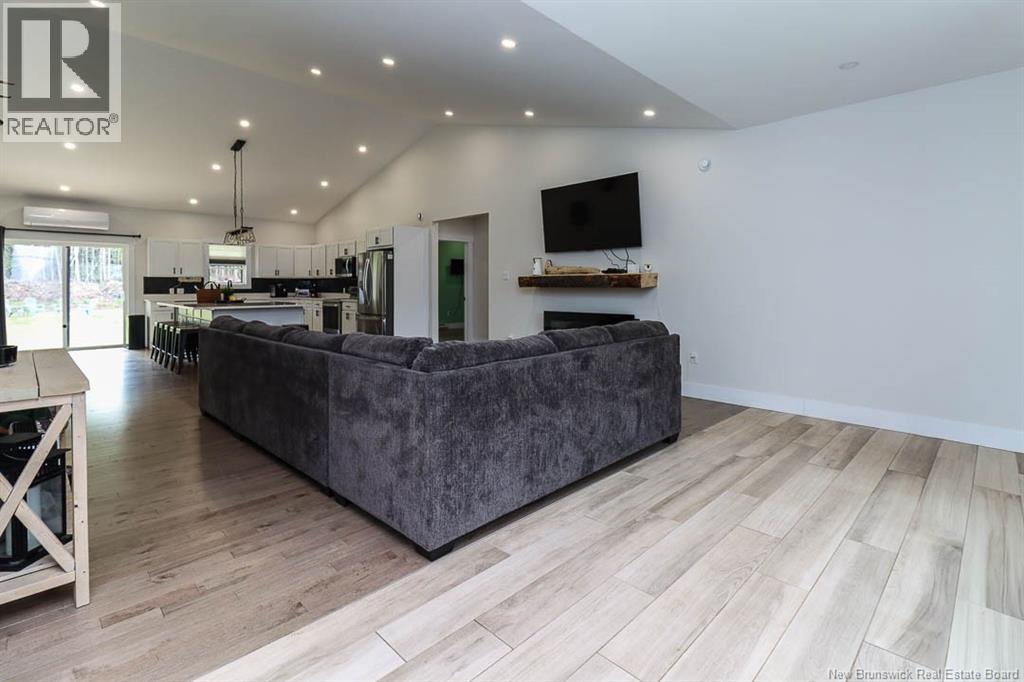 130 Lake Road South - 7