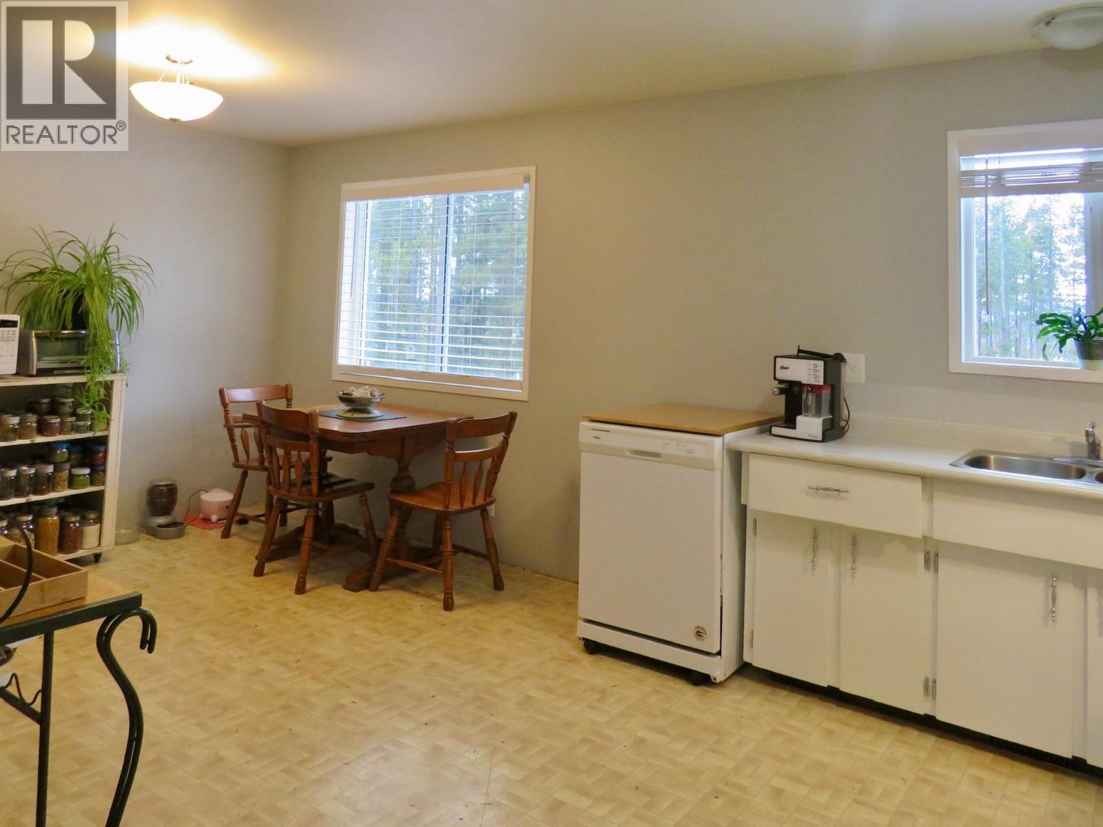 5841 THOMPSON ROAD - 16