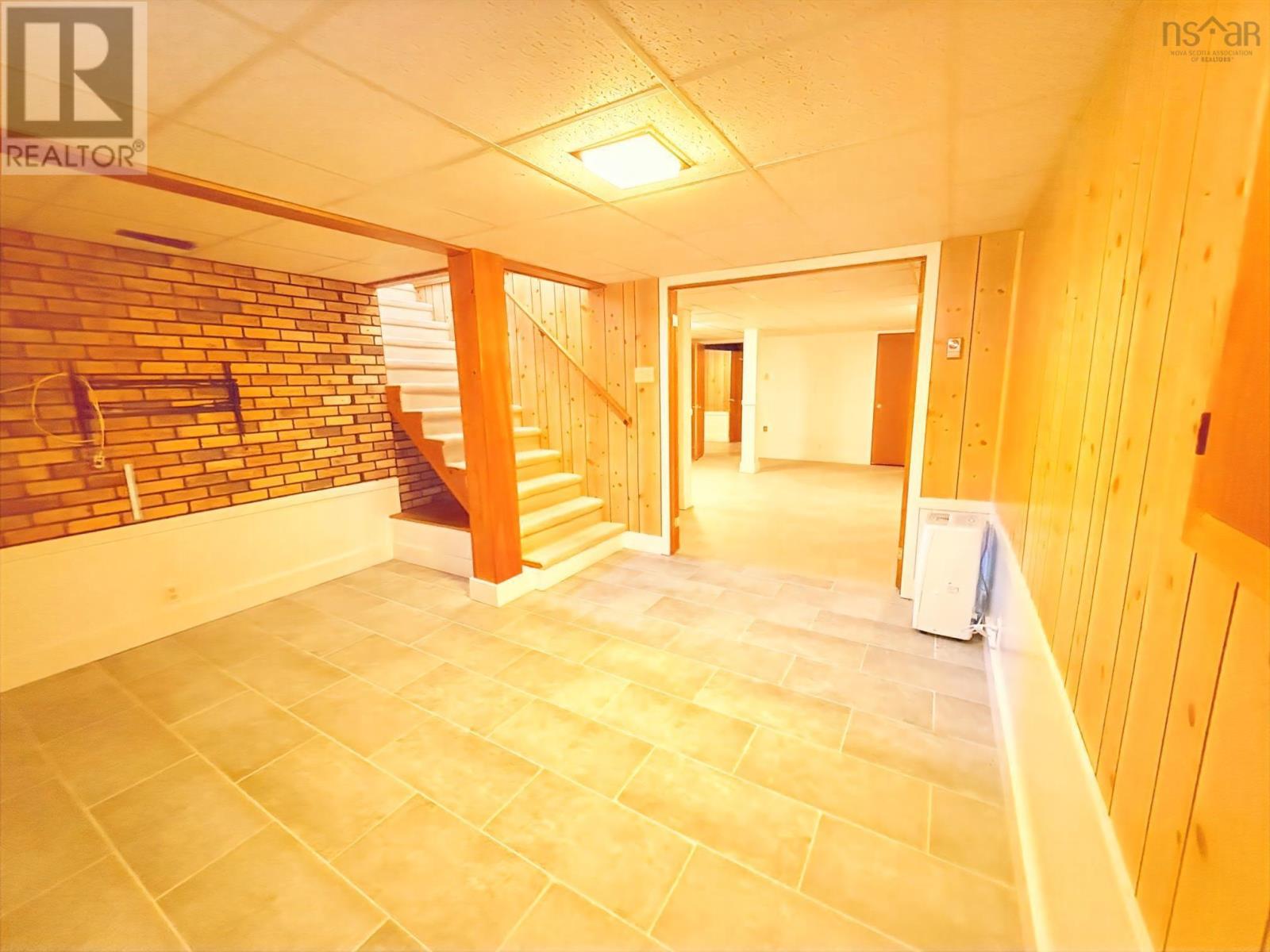 293 Kydd Street - 28