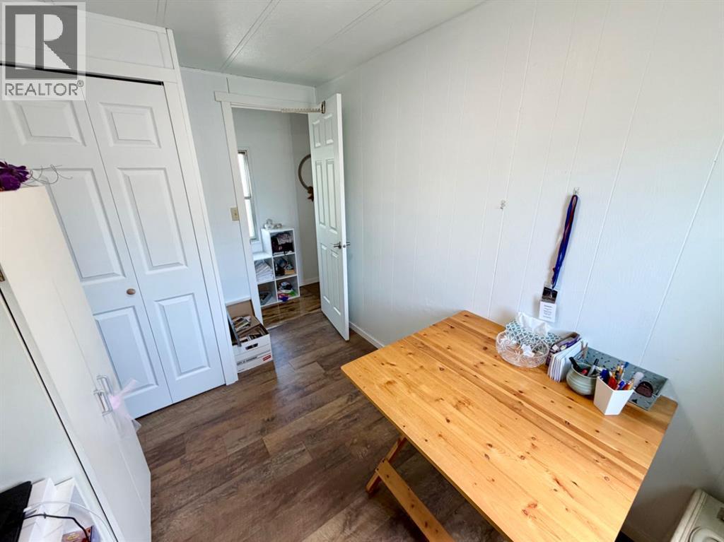 311, 2300 13 Street N - 26