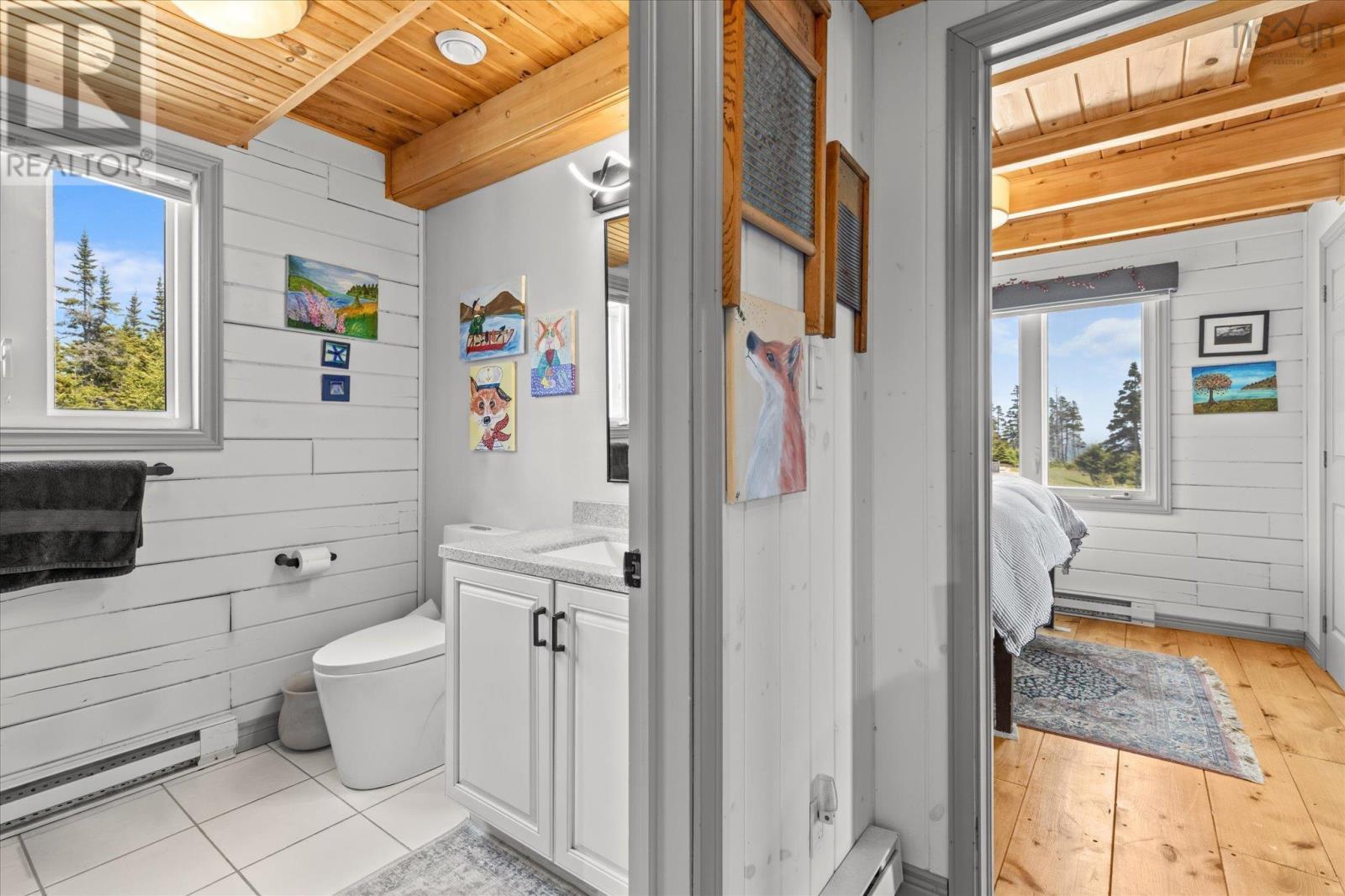 Property 40 of 49 of 80 Pierce Point Road