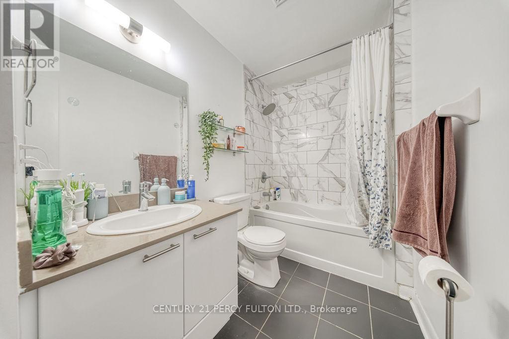 #710 15 BRUYERES MEWS - 21