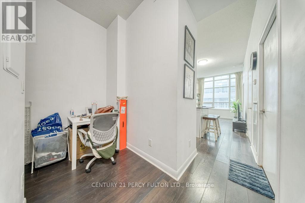#710 15 BRUYERES MEWS - 22