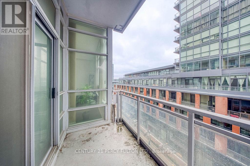 #710 15 BRUYERES MEWS - 25