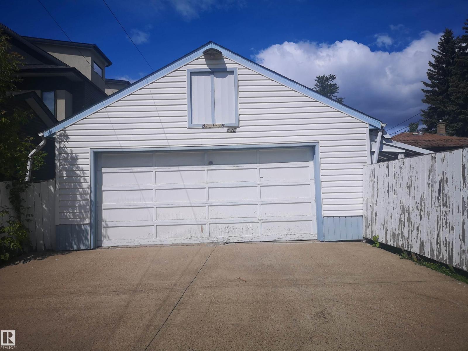 8751 76 AV NW NW — photo 18