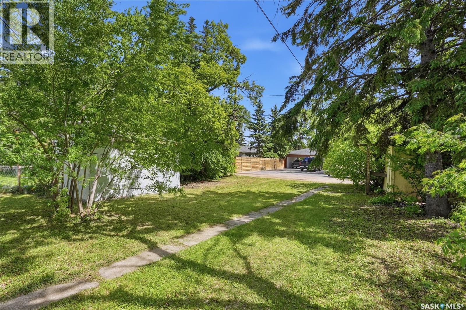 103A Norman AVENUE - 26