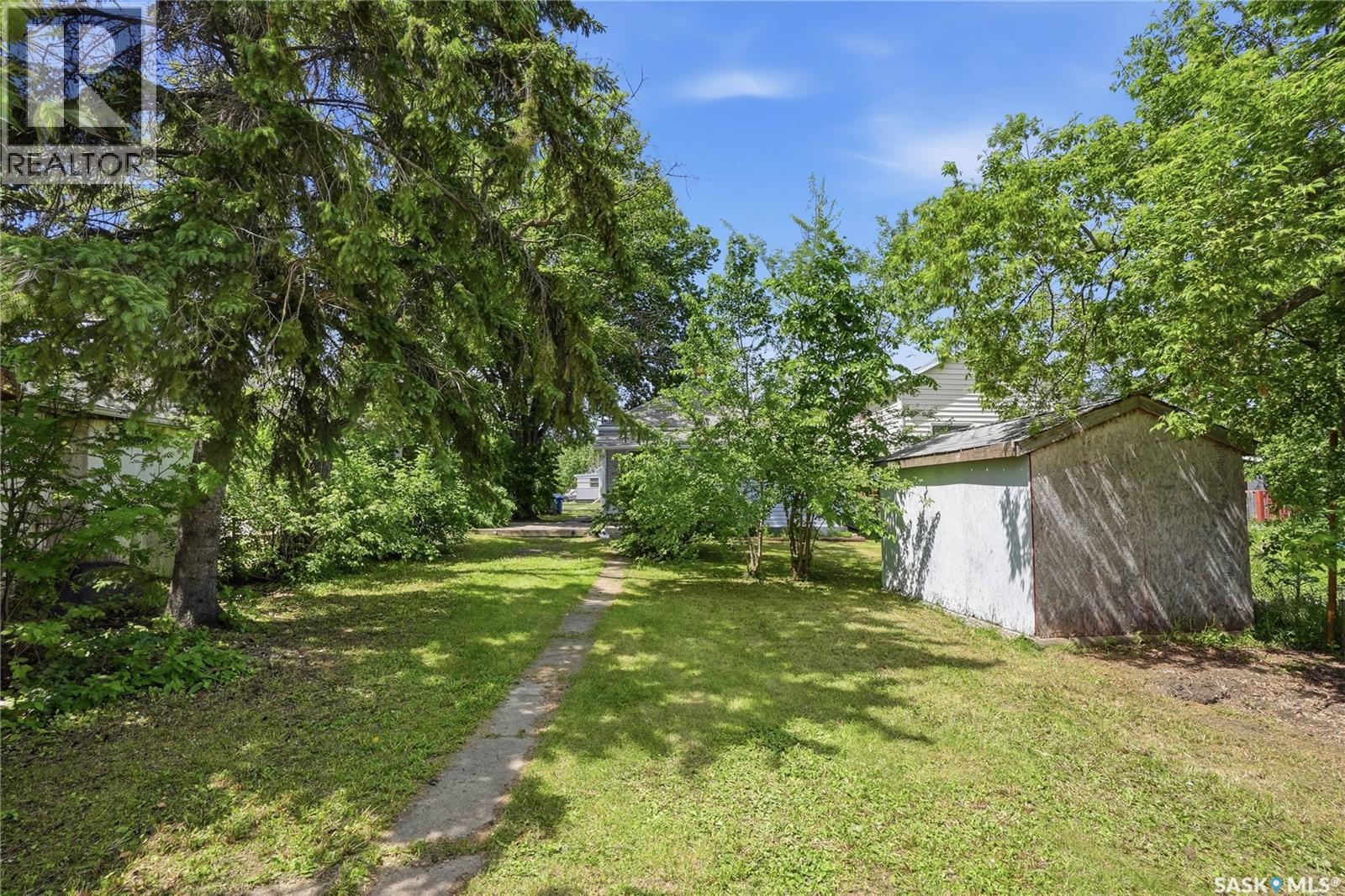 103A Norman AVENUE - 27