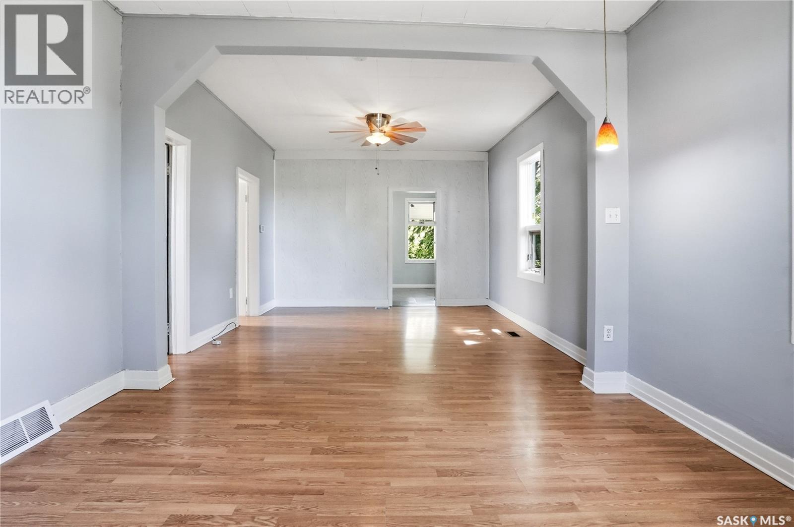 103A Norman AVENUE - 3