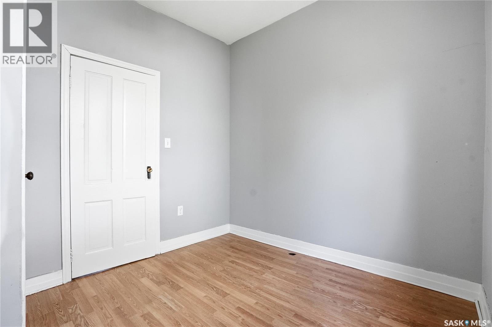 103A Norman AVENUE - 9