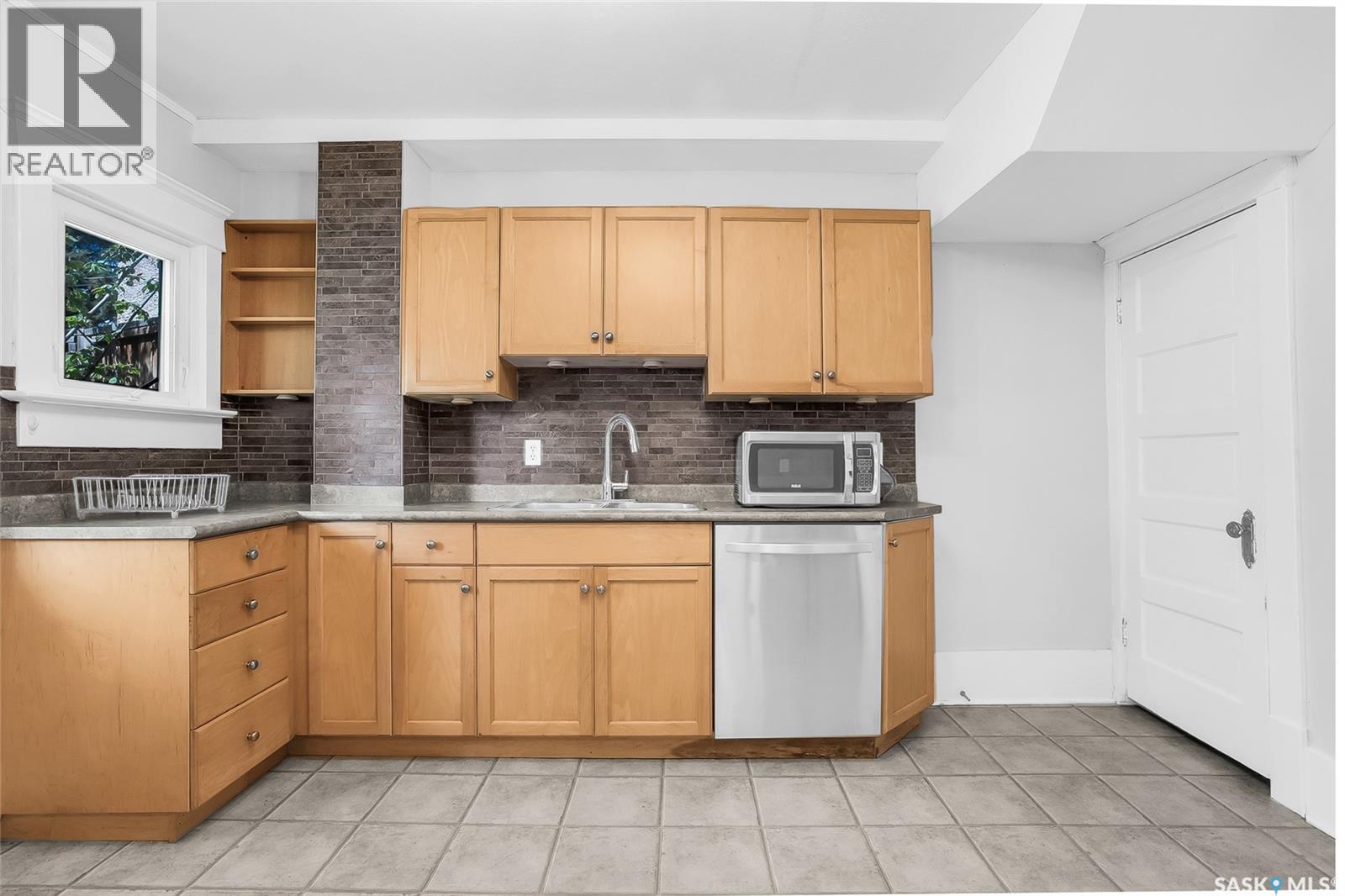 524 7th STREET E - 13
