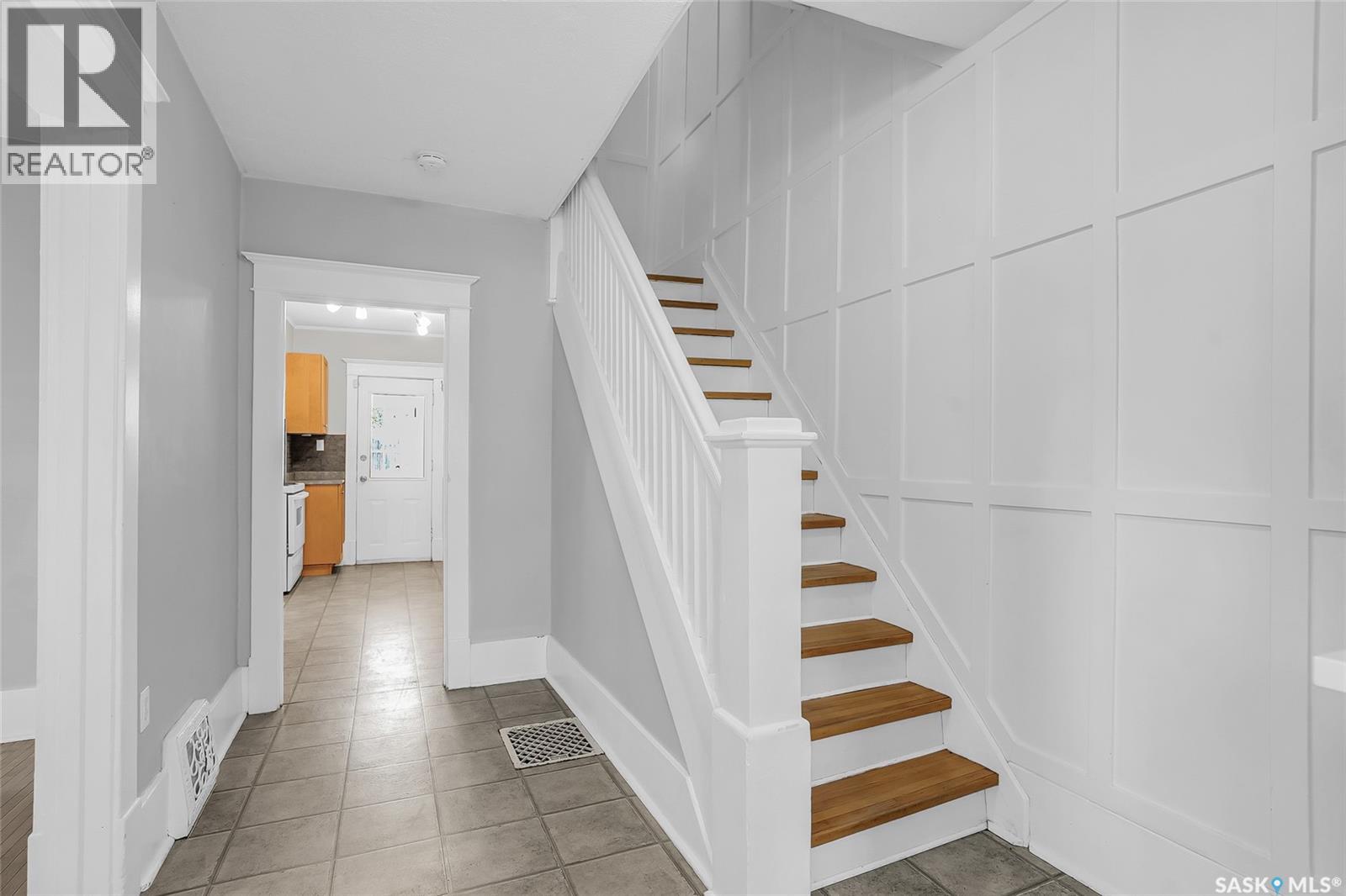 524 7th STREET E - 15