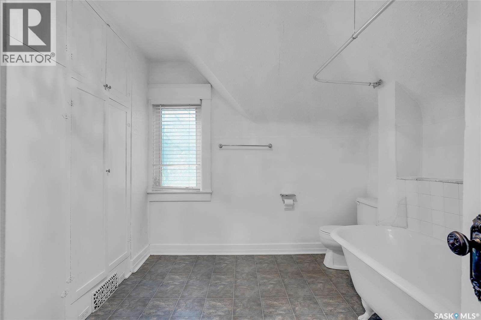 524 7th STREET E - 18