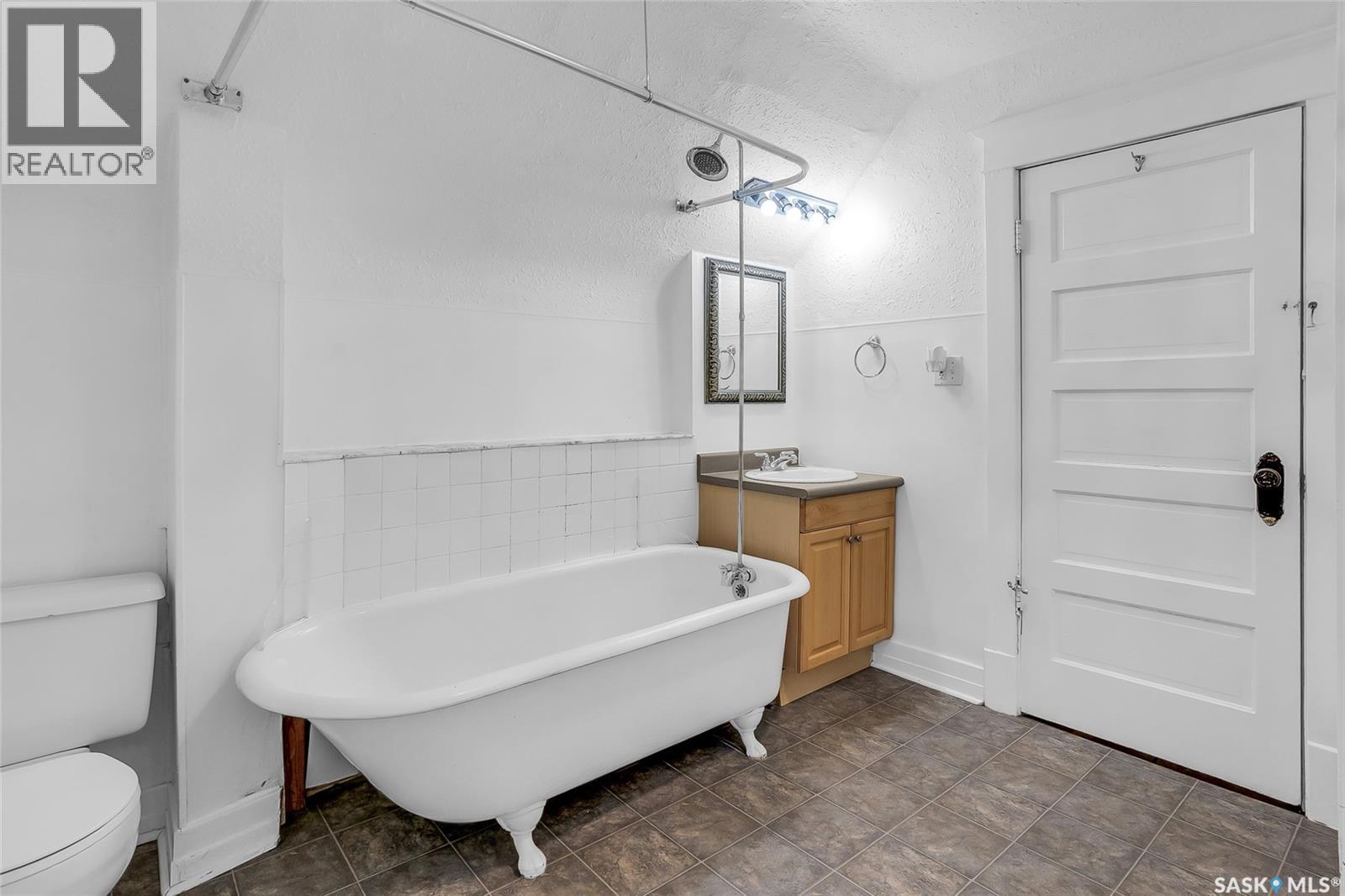 524 7th STREET E - 20