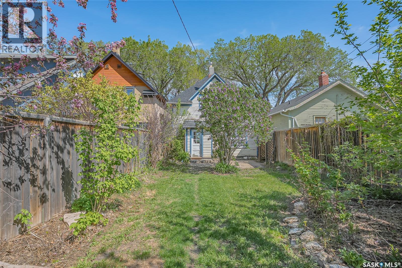 524 7th STREET E - 29