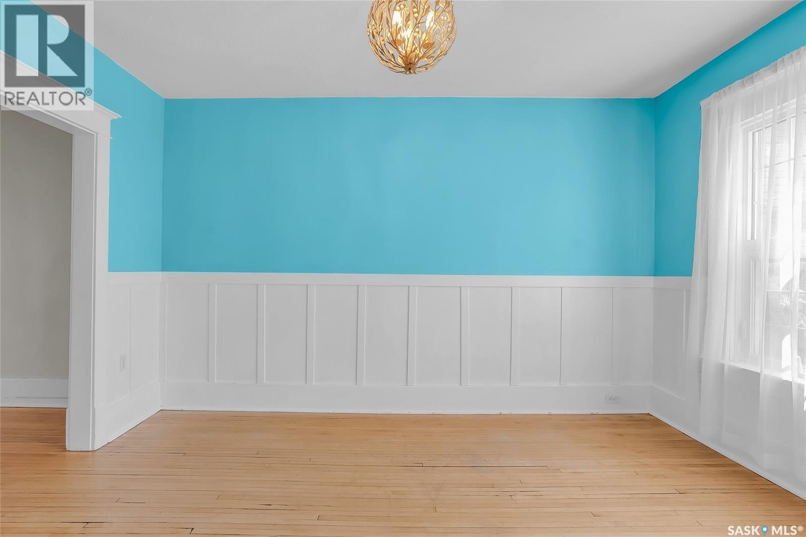 524 7th STREET E - 8
