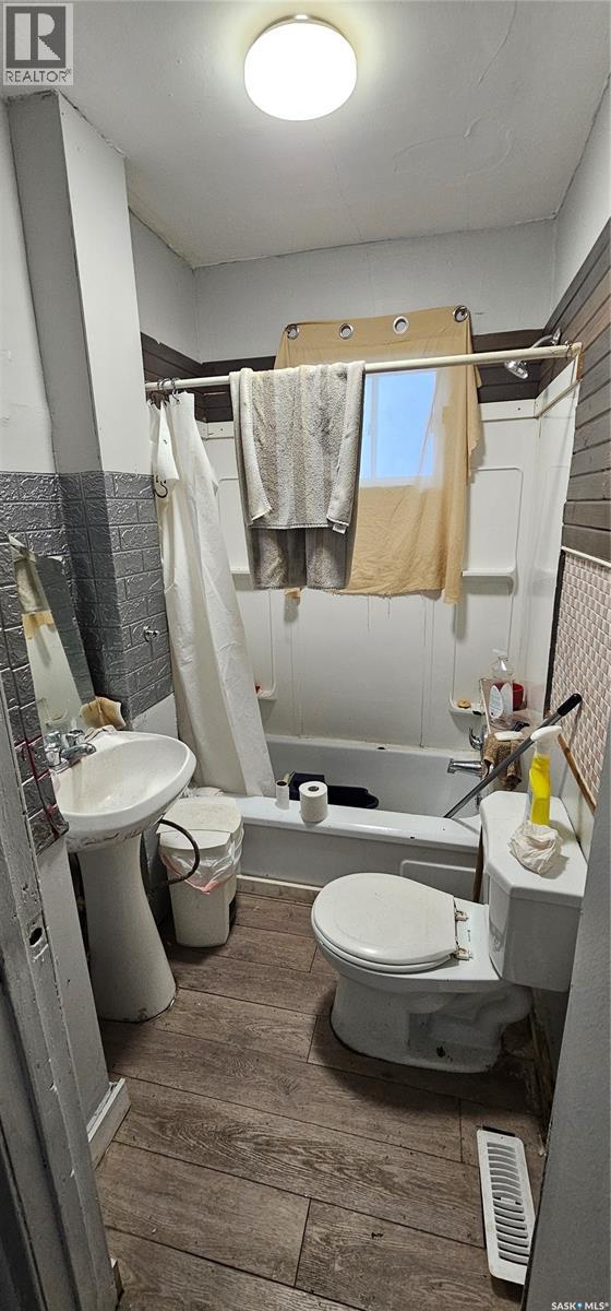 127 M AVENUE S - 5