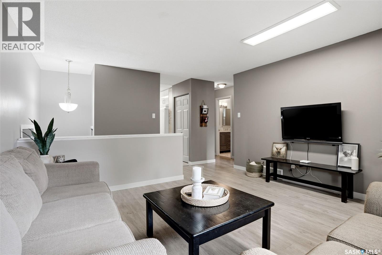 18 Fisher STREET — photo 6