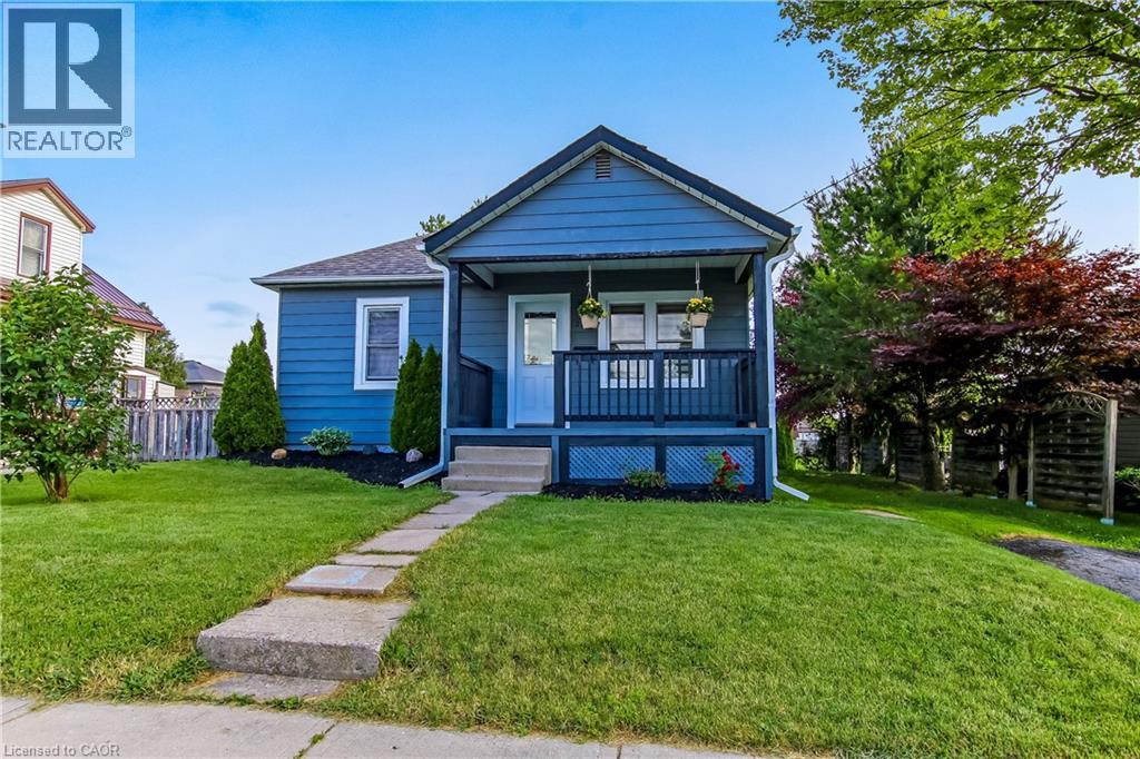 205 STANLEY Street - 1