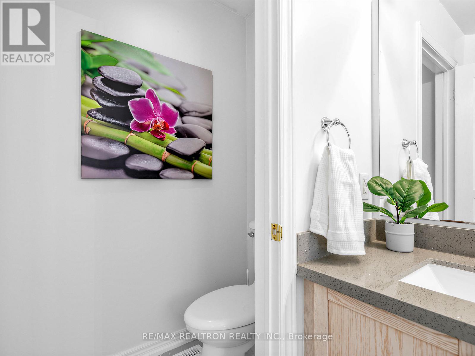21 RENNIE AVENUE - 35