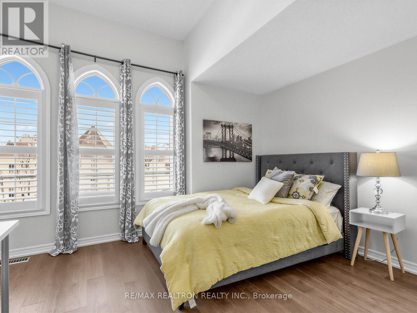 21 RENNIE AVENUE - 37