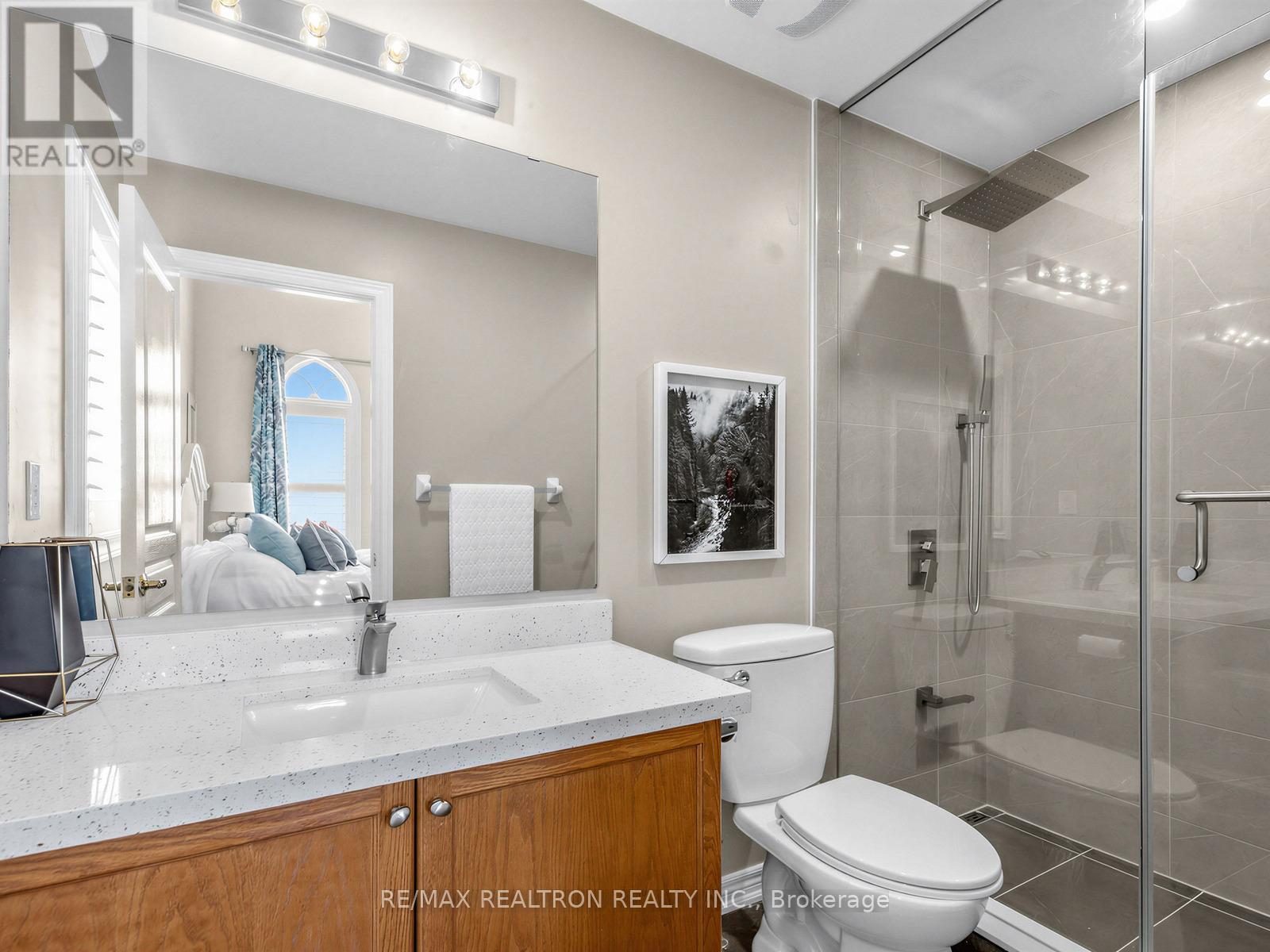 21 RENNIE AVENUE - 39