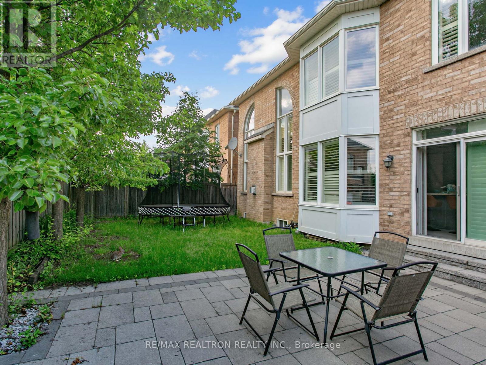 21 RENNIE AVENUE - 49