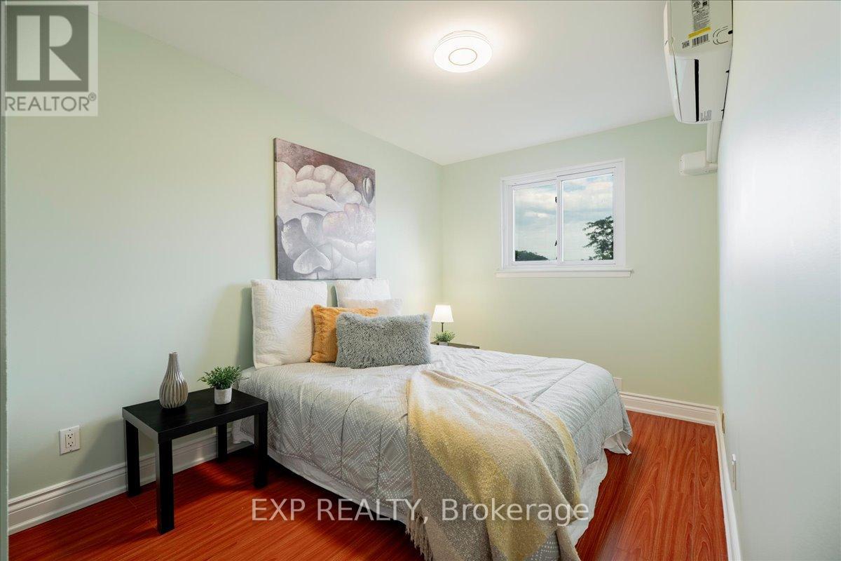 25 HARPER WAY - 30