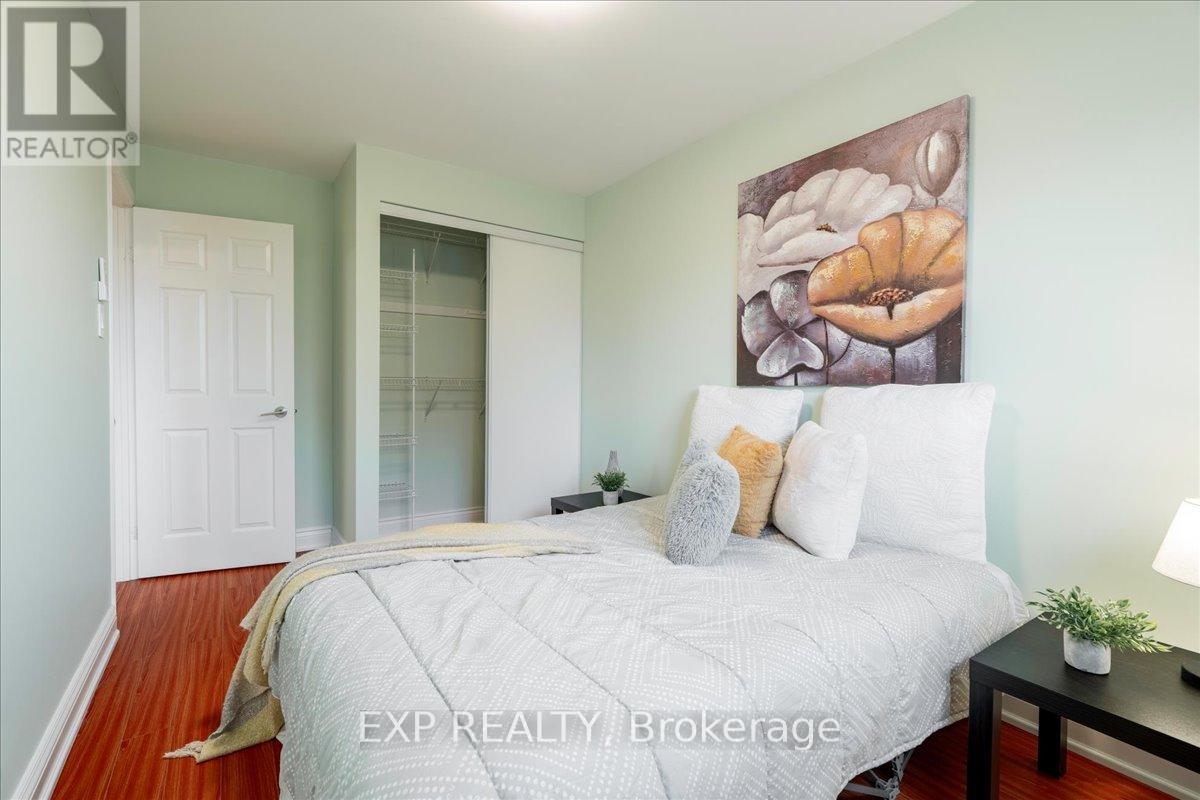25 HARPER WAY - 32