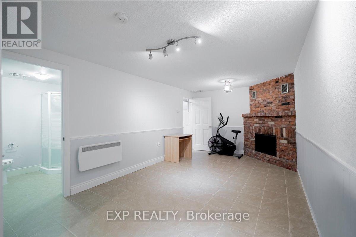 25 HARPER WAY - 41