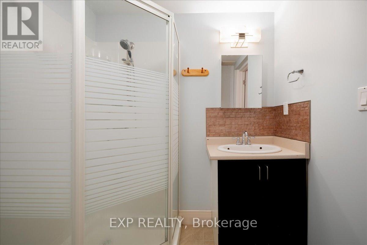 25 HARPER WAY - 43