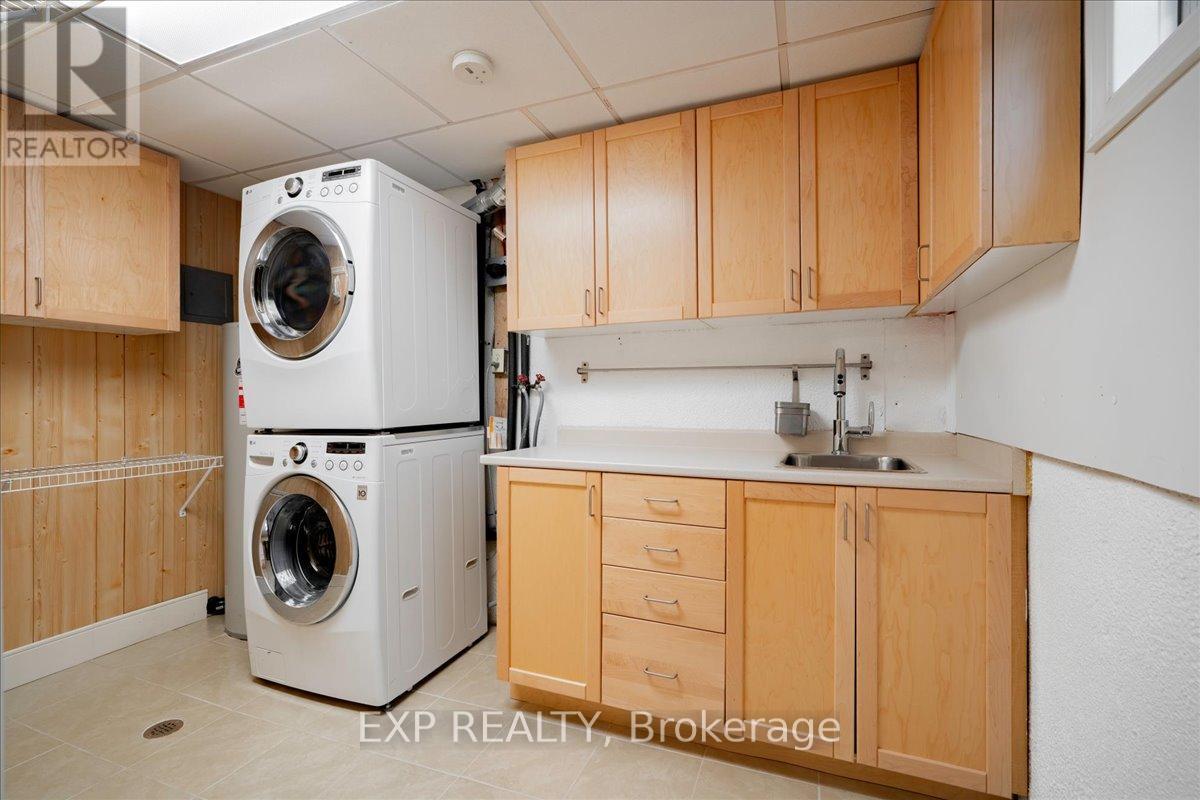 25 HARPER WAY - 44