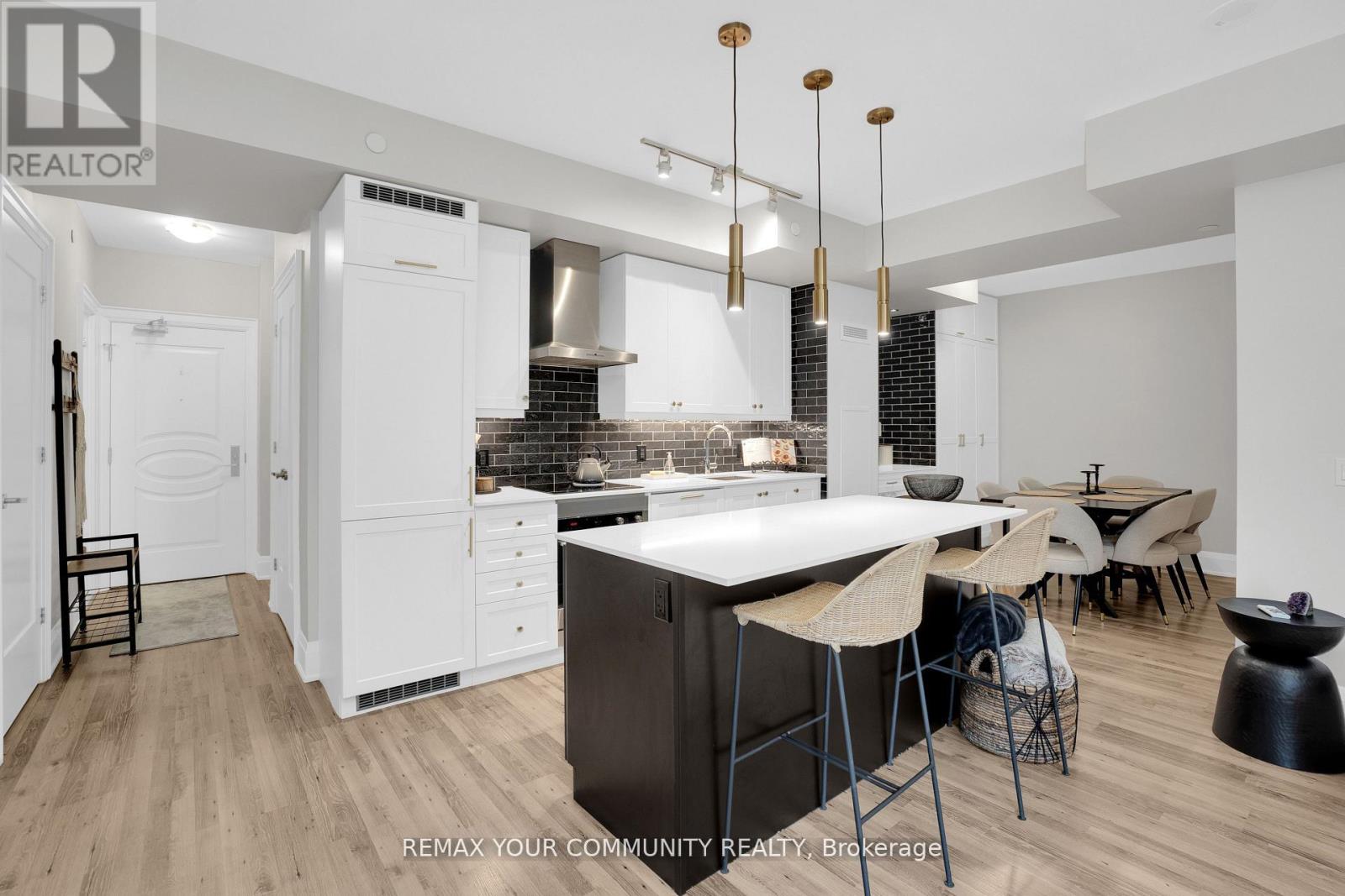 #523 9085 JANE STREET - 1