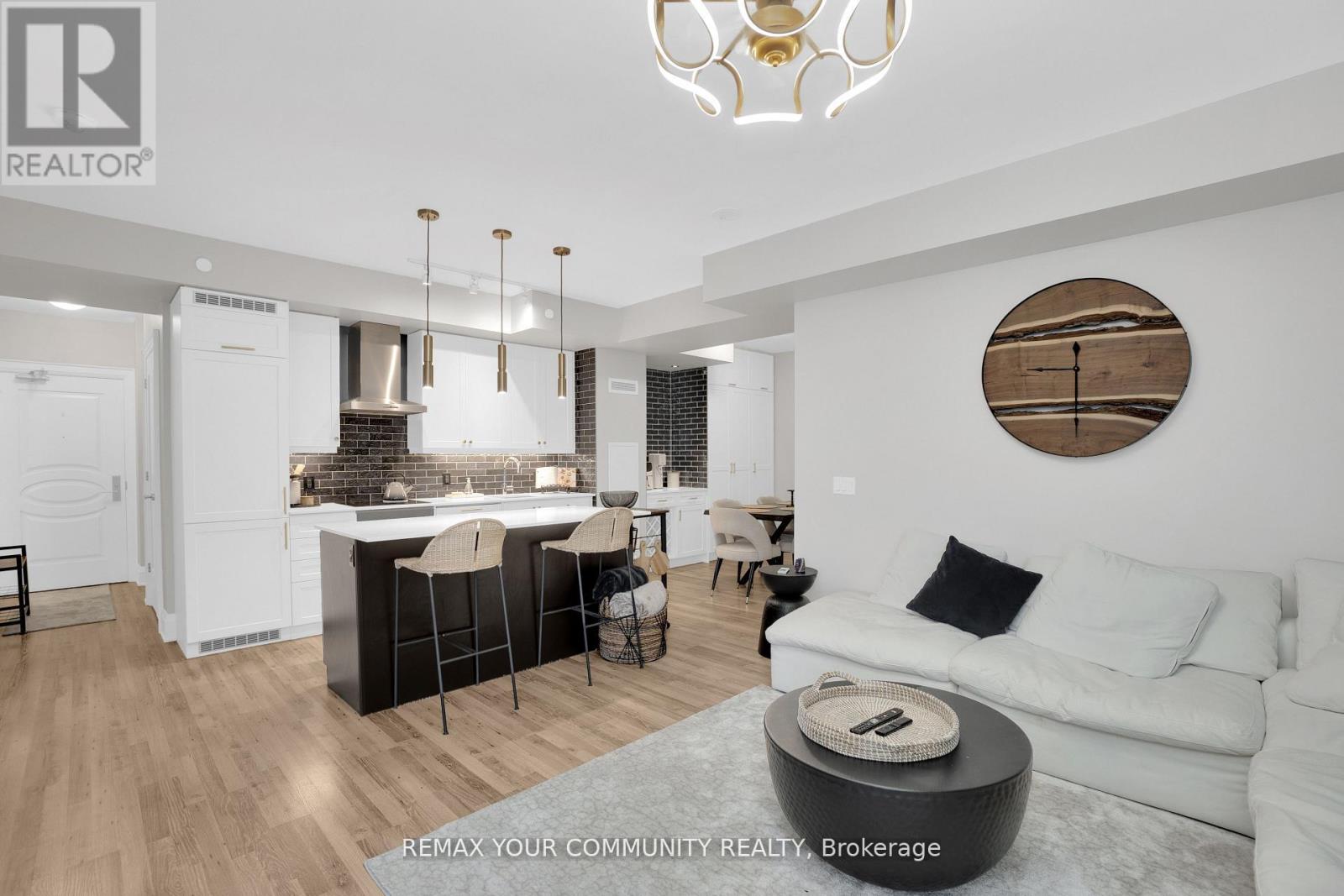 #523 9085 JANE STREET - 12