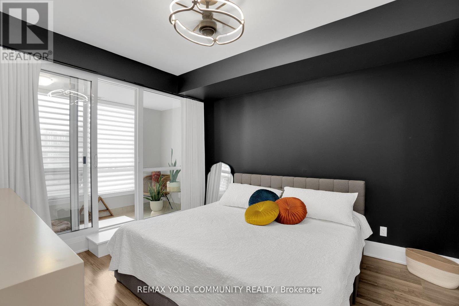 #523 9085 JANE STREET - 14