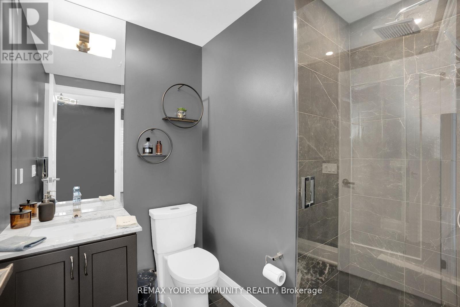#523 9085 JANE STREET - 16