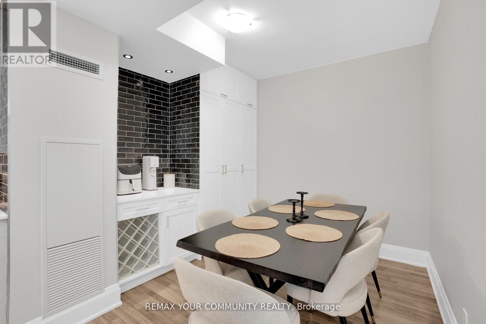 #523 9085 JANE STREET - 7