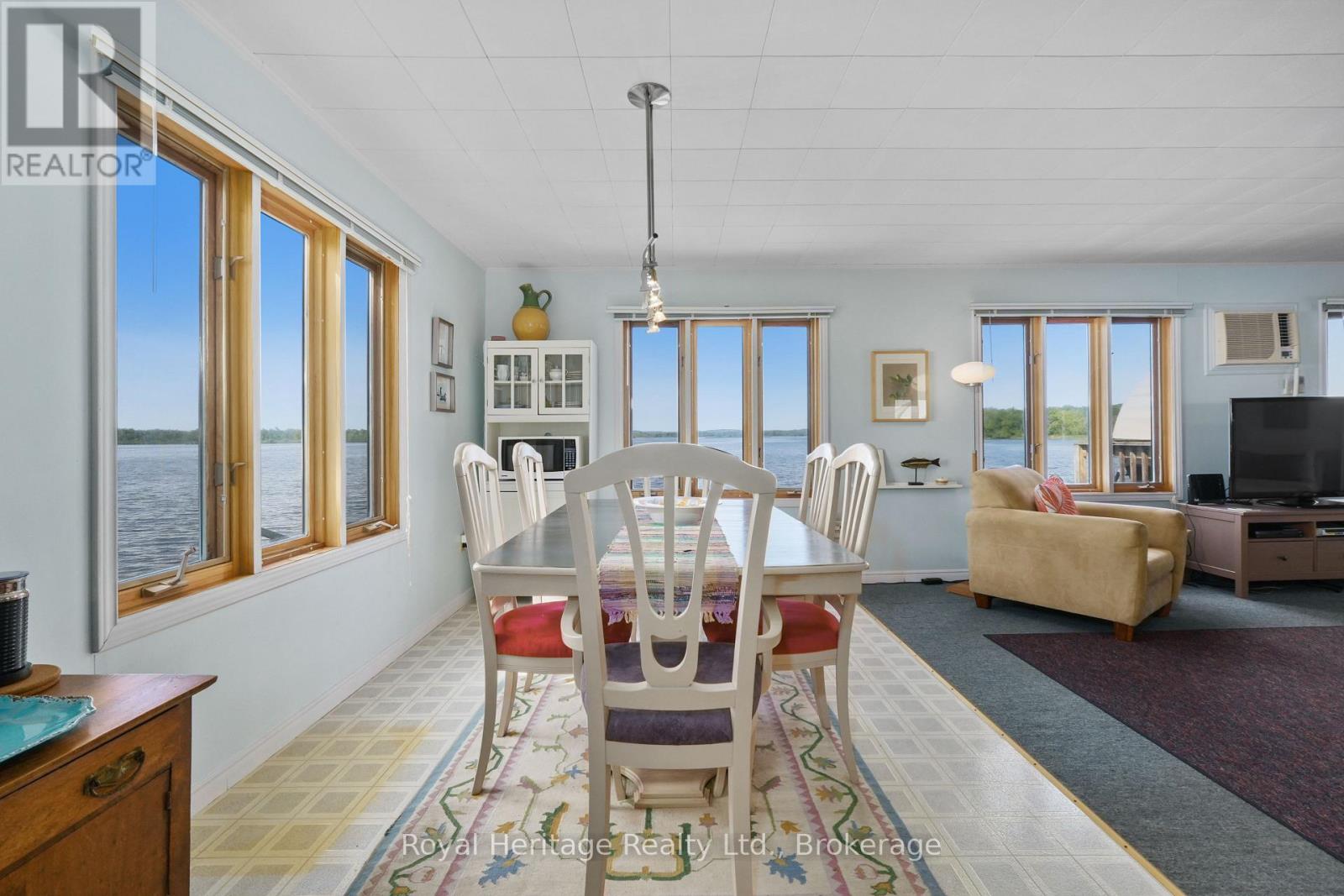 8 BRADLEY BAY ROAD - 21
