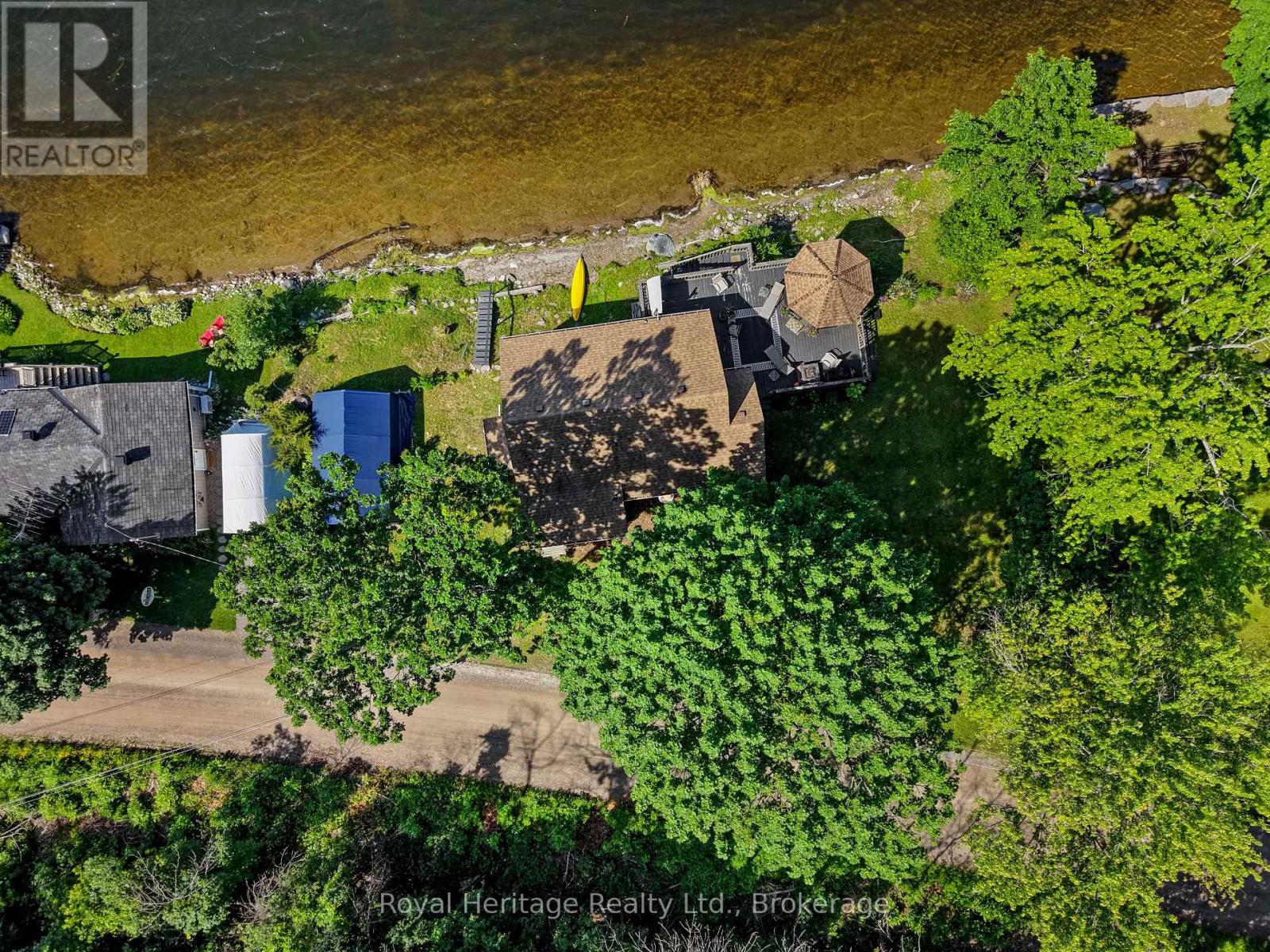 8 BRADLEY BAY ROAD - 34
