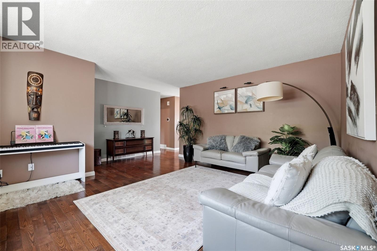 39 Bothwell CRESCENT — photo 7