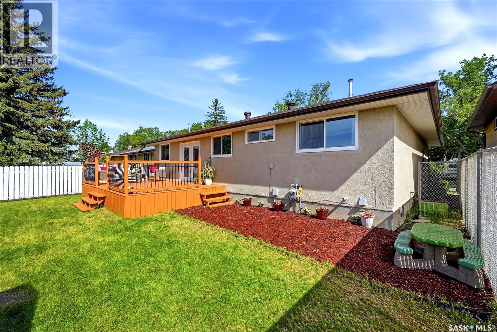 39 Bothwell CRESCENT — photo 50