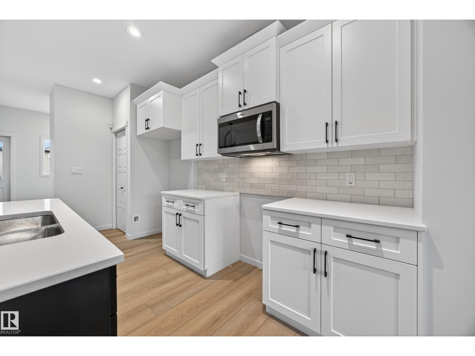 217 Wattle RD - 10