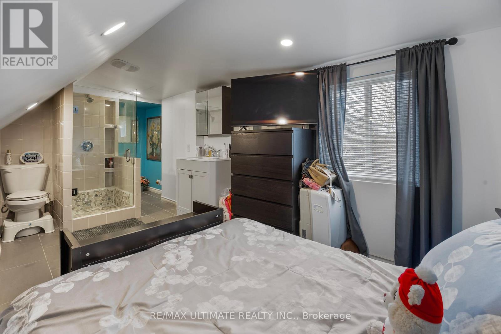 82 BEECHWOOD AVENUE - 16