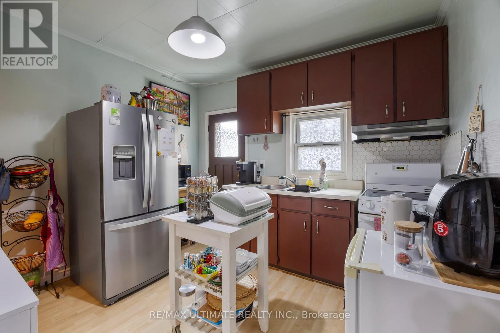 82 BEECHWOOD AVENUE - 10