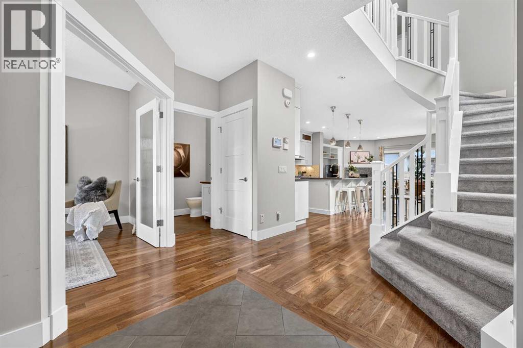 536 53 Avenue SW — photo 18