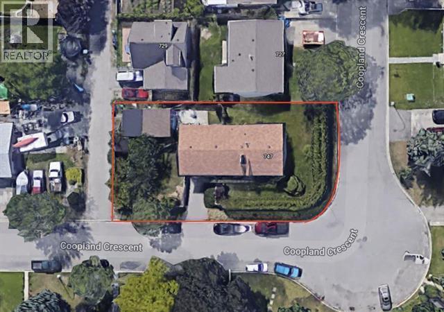747 Coopland Crescent - 1