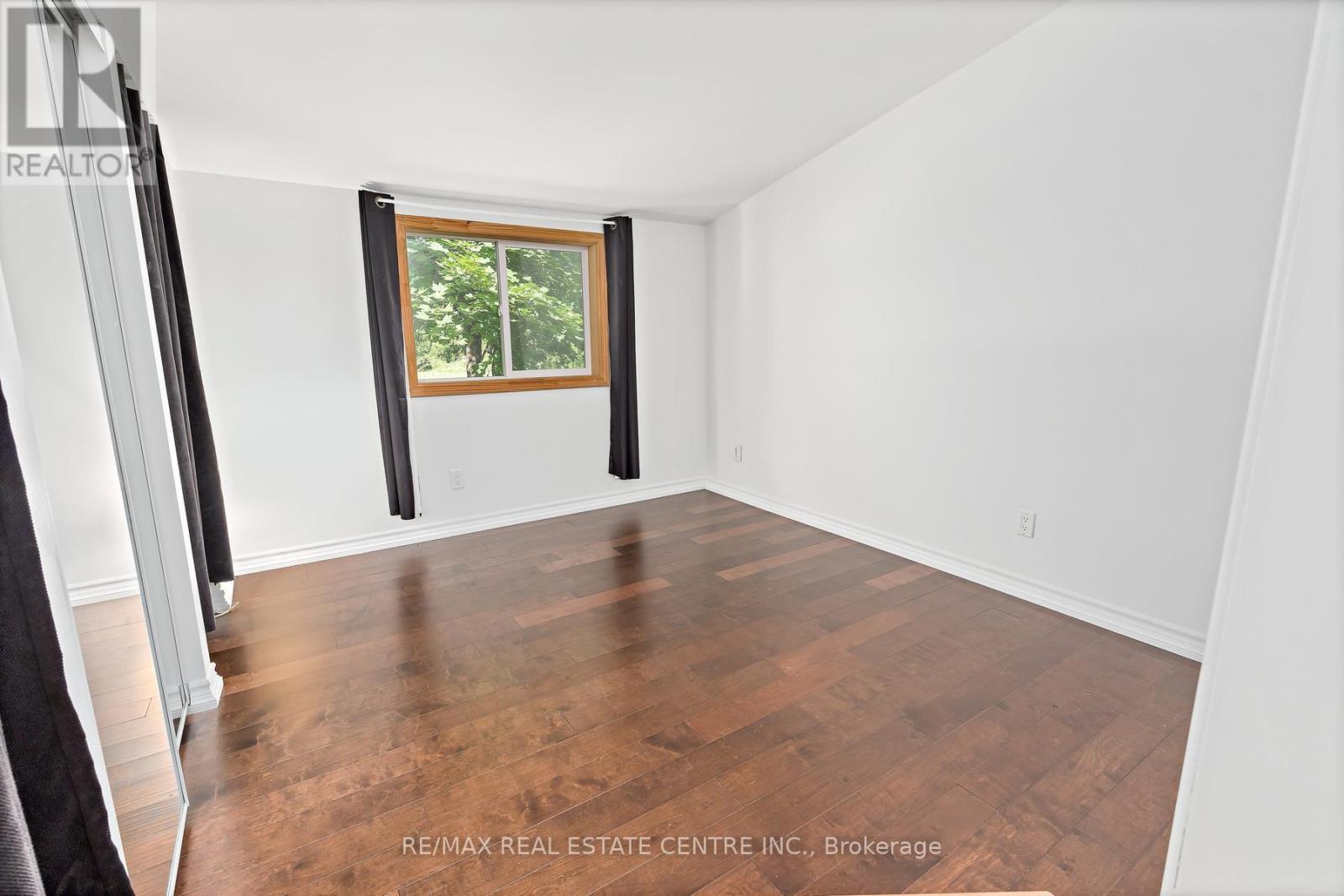 19 OLD PAVILLION ROAD - 17